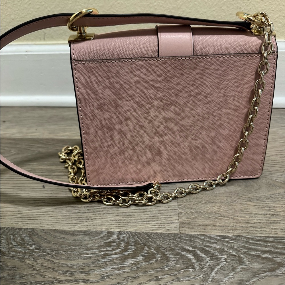 Michael Kors Blush Crossbody Bag with Gold Chain - Picture 4 of 5
